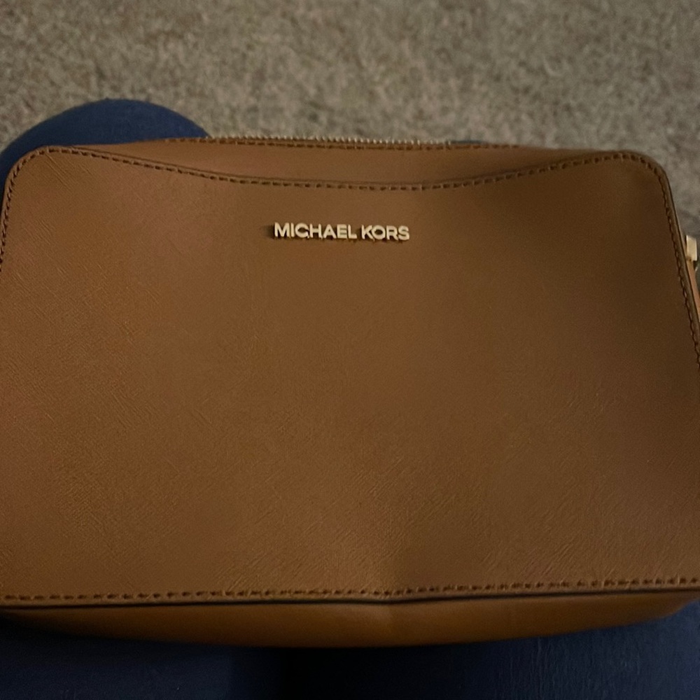 Michael Kors Jet Set Crossbody